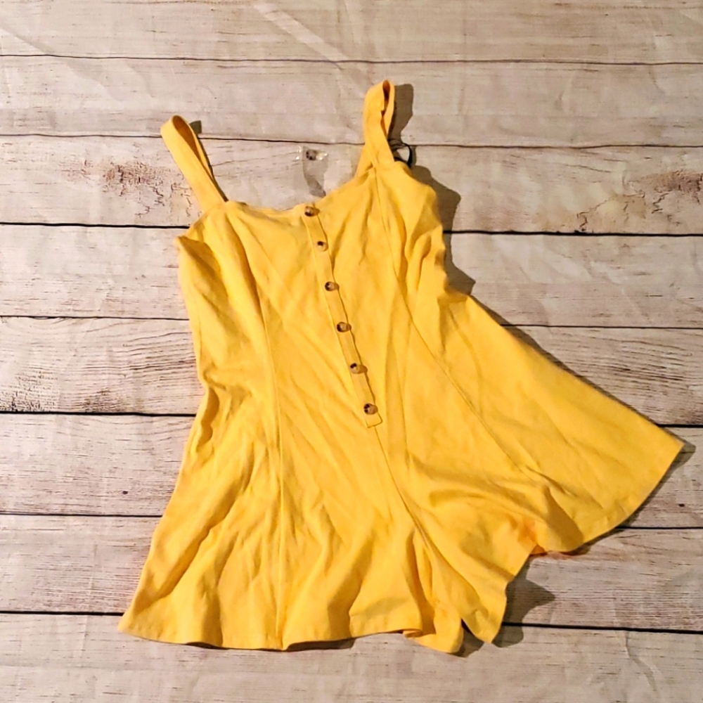 romper 1 piece size medium. Springtime